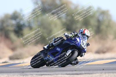 media/Nov-02-2025-CVMA (Sun) [[337aff29ab]]/Race 8-Formula Lightweight Twins Shootout/